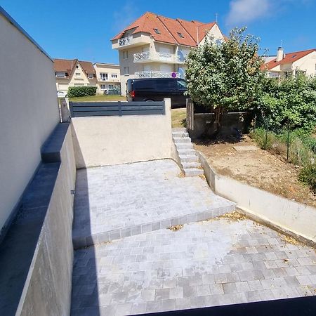 Jolie petite maison située à 150m de la plage Cucq Esterno foto