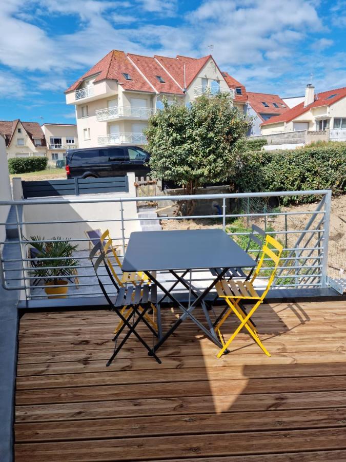 Jolie petite maison située à 150m de la plage Cucq Esterno foto